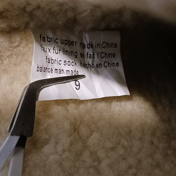 NEW‎ BC Pay Up Taupe V-Suede Lug Sole Ankle Boots Size 9 - Picture 9 of 11